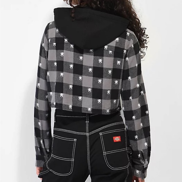 Lurking Class by Sketchy Tank Spider Black Crop Hooded Flannel Shirt - Picture 2 of 5
